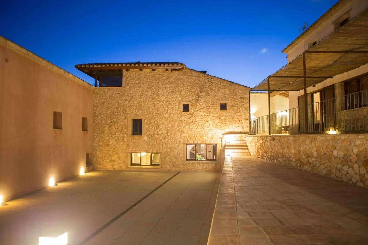 Casa Rural Masia Les Apieres El Pla de Manlleu